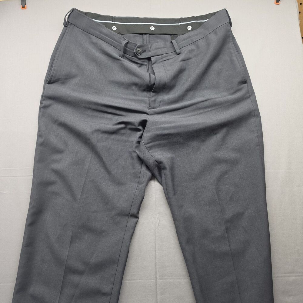 Haggar Classic Fit Men's Dress Pants Size 38x32 Gray Flat Front REPREVE